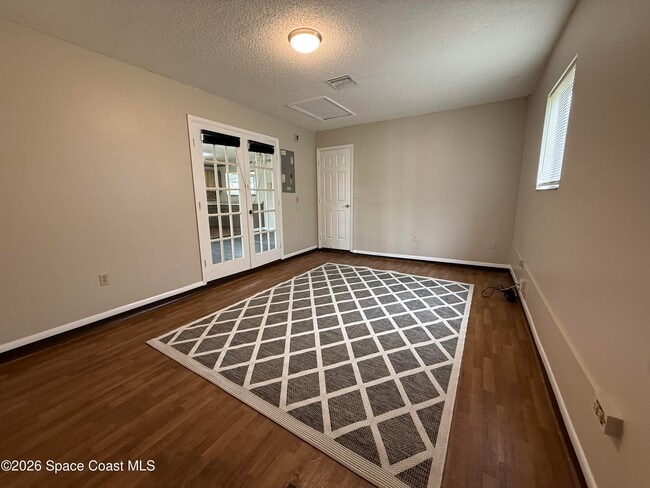 Building Photo - 1490 Van Buren Ave SE