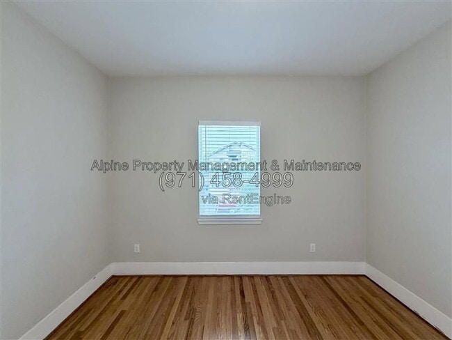 Building Photo - 5004 SE 38th Ave