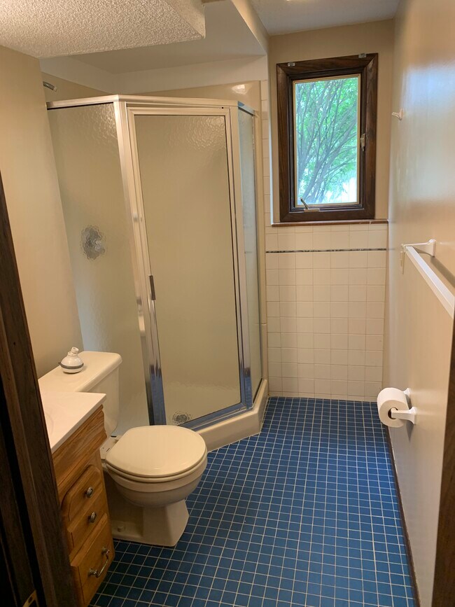 Building Photo - 13694 Fordham Ave