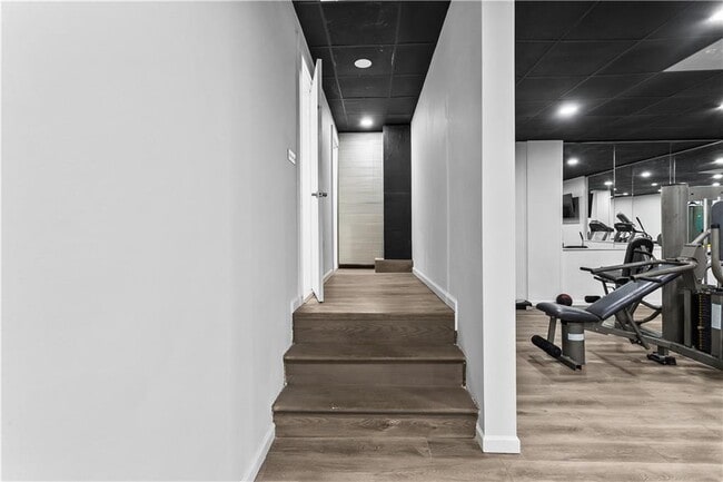 Building Photo - 3645 Peachtree Rd NE