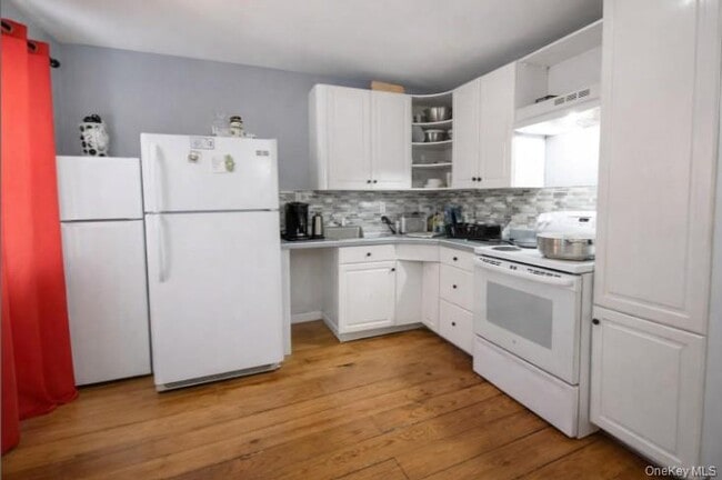 Building Photo - 9 Benedict Ln