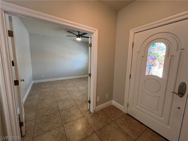 Building Photo - 9460 Glendora Valley St