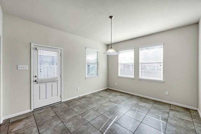 Building Photo - 30119 Saw Oaks Dr