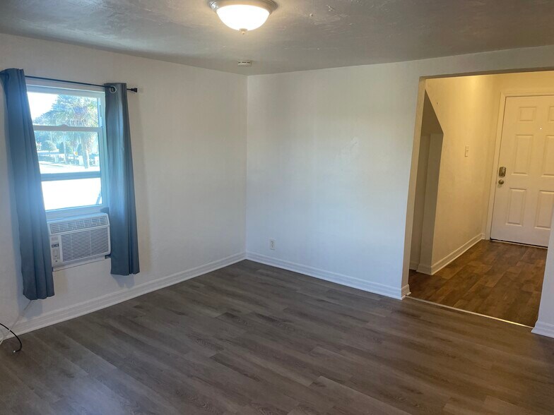 Building Photo - 421 N Peninsula Dr