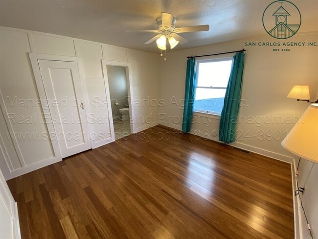 Building Photo - Adorable One Bedroom Pacific Grove Unit in Perfect Location