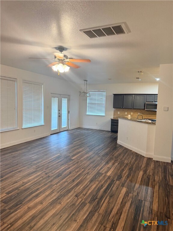Building Photo - 311 Crowfoot Dr