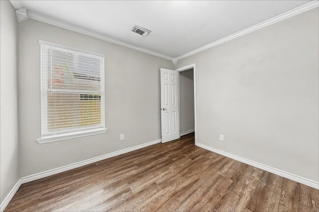 Building Photo - 2423 Lofty Falls Ct