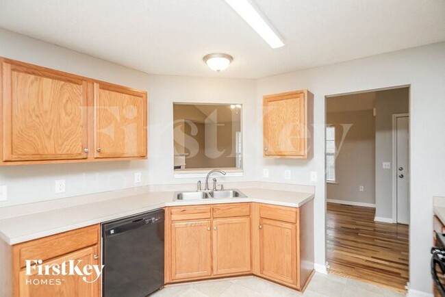 Building Photo - 309 Blue Springs Way