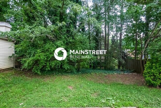 Building Photo - 3 Bedroom Pet-Friendly Home in Stone Mount...