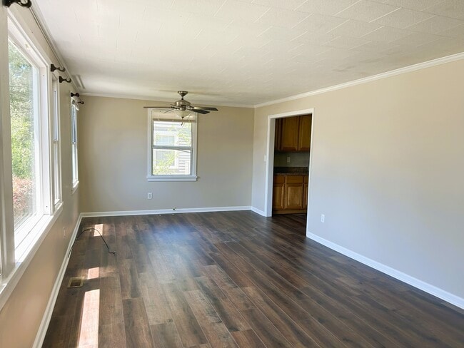 Primary Photo - 133 Green Meadow Dr