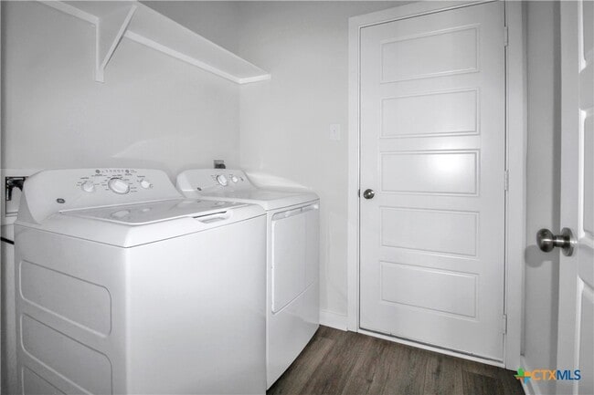 Building Photo - 4078 Estes Ct