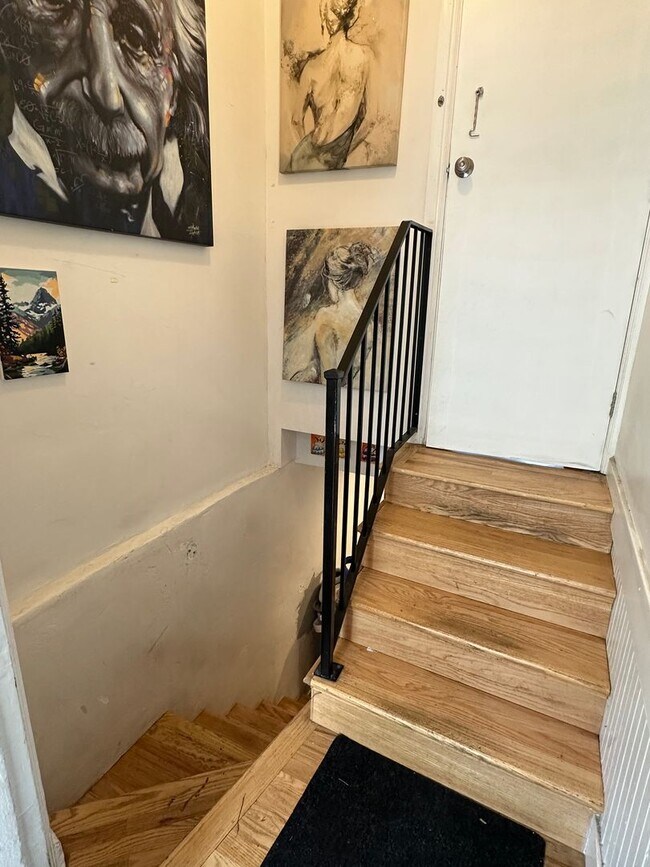 Building Photo - GORGEOUS Salt Lake Home!!!