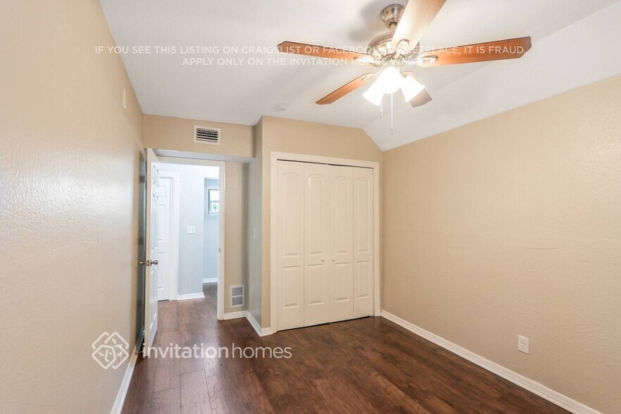 Building Photo - 741 37th Ave S