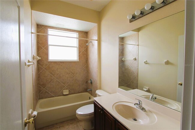 Building Photo - 824 Blairmont Ln