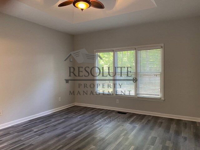 Building Photo - 100 Woodbend Ct
