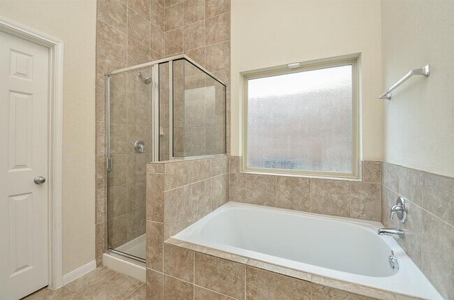 Building Photo - 20222 Stonebridge Terrace Dr