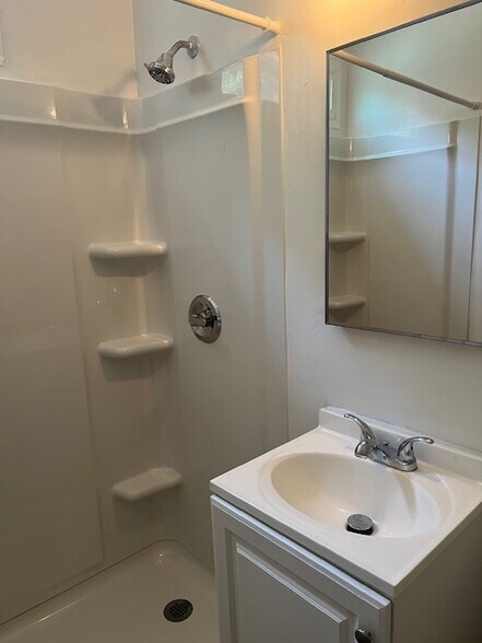Building Photo - 3434 Reynard Way