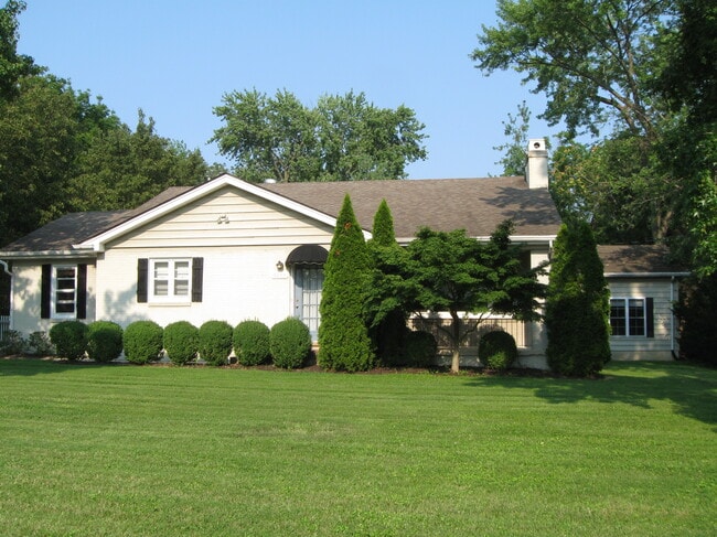 Building Photo - 9254 Sappington Rd