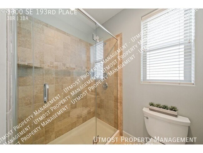 Building Photo - Beautiful Camas 3bd in Perfect Location