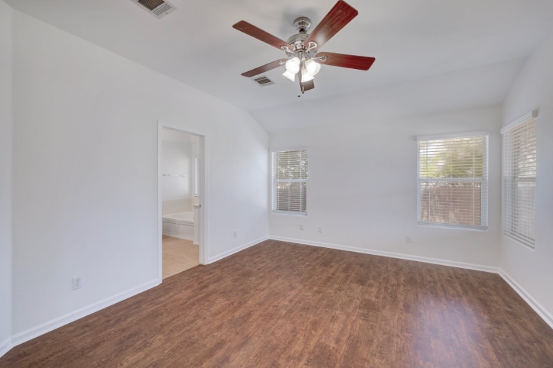 Building Photo - 1912 Avante Dr