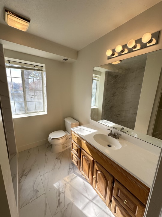 Building Photo - 10218 Snow Iris Way