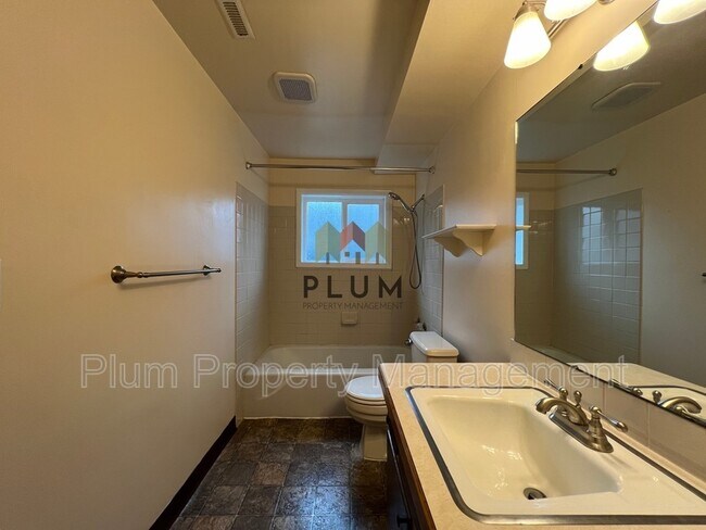 Building Photo - 200 Eddy Ave