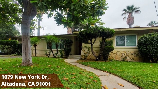 Building Photo - 1079 New York Dr