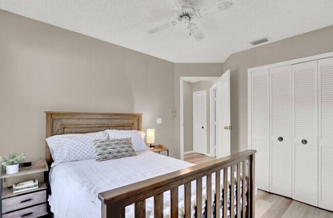 Building Photo - 1544 Old Cypress Trail