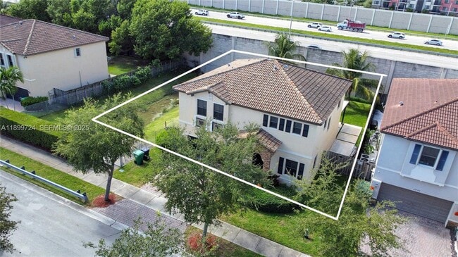 Building Photo - 22760 SW 105th Ave