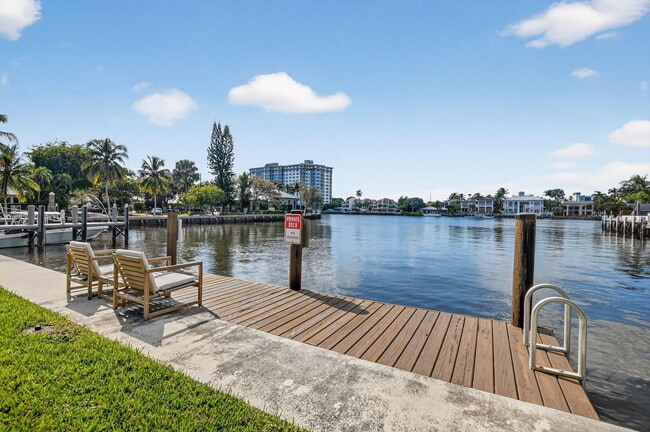 Building Photo - 414 Seasage Dr