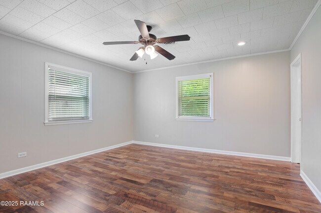 Building Photo - 100 Dunlieth Dr