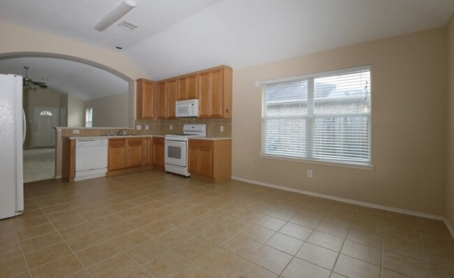 Building Photo - 14715 Country Rose Ln