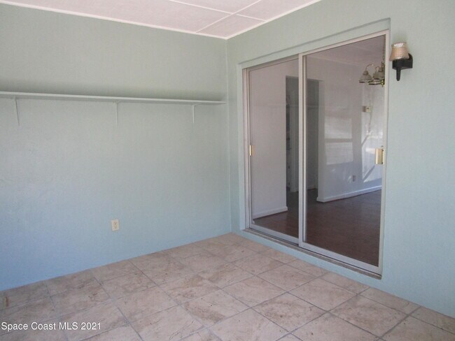 Building Photo - 434 Lenore Ave