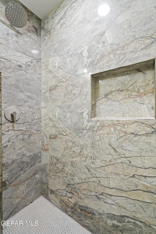 Building Photo - 10628 Springwood Dr