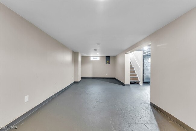 Building Photo - 12605 Hirst Ave