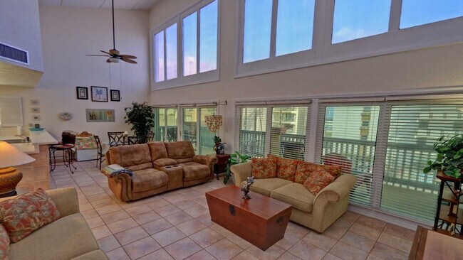 Primary Photo - 129 E Morningside Dr