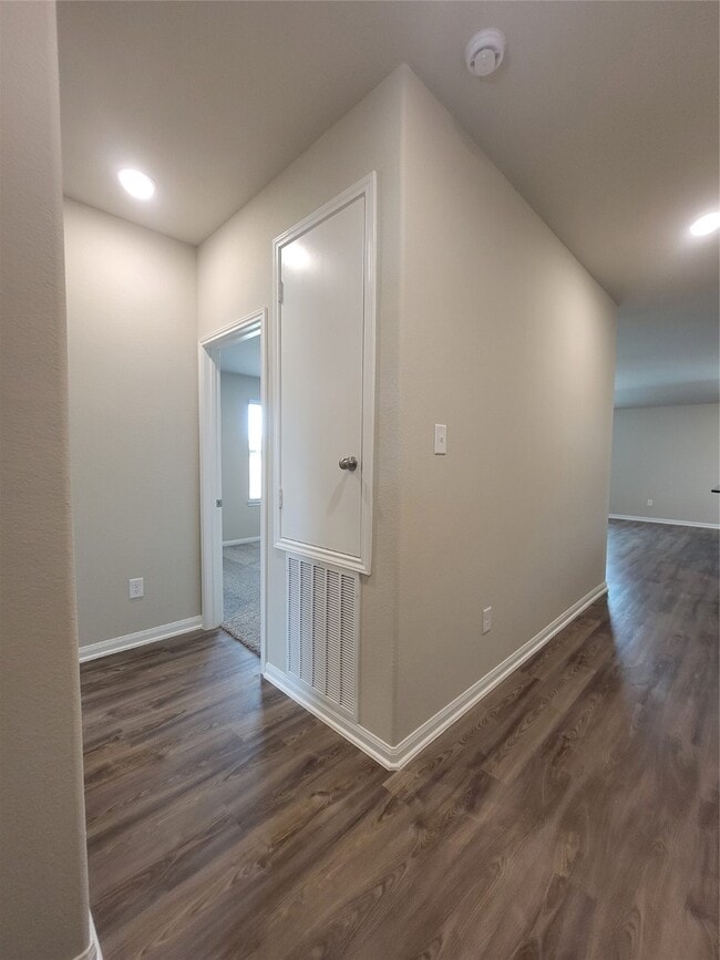 Building Photo - 11736 Whirlaway Dr