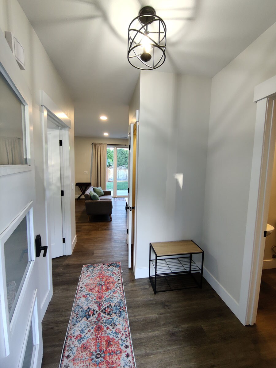 Building Photo - 1205 Fuller St