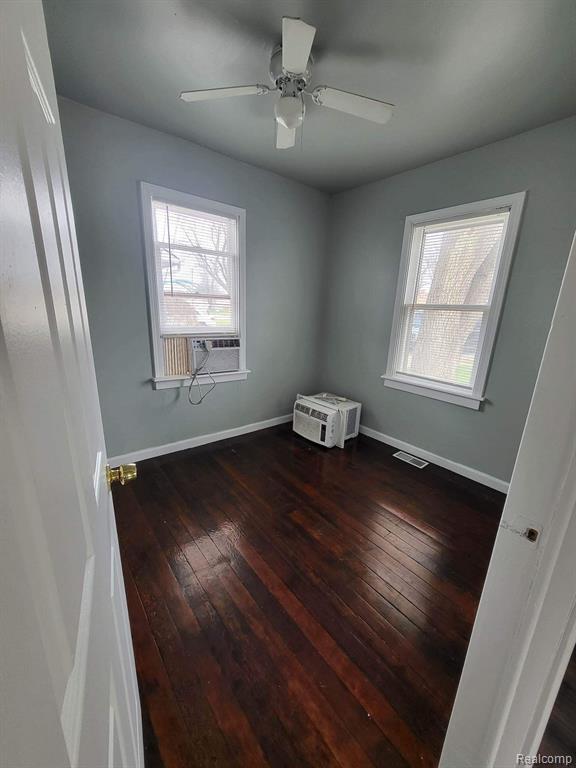 Building Photo - 6466 Cooper St