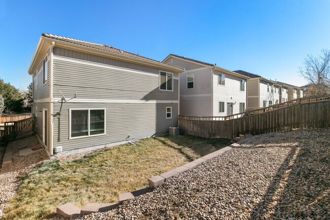 Building Photo - Beautiful Home in The Meadows!