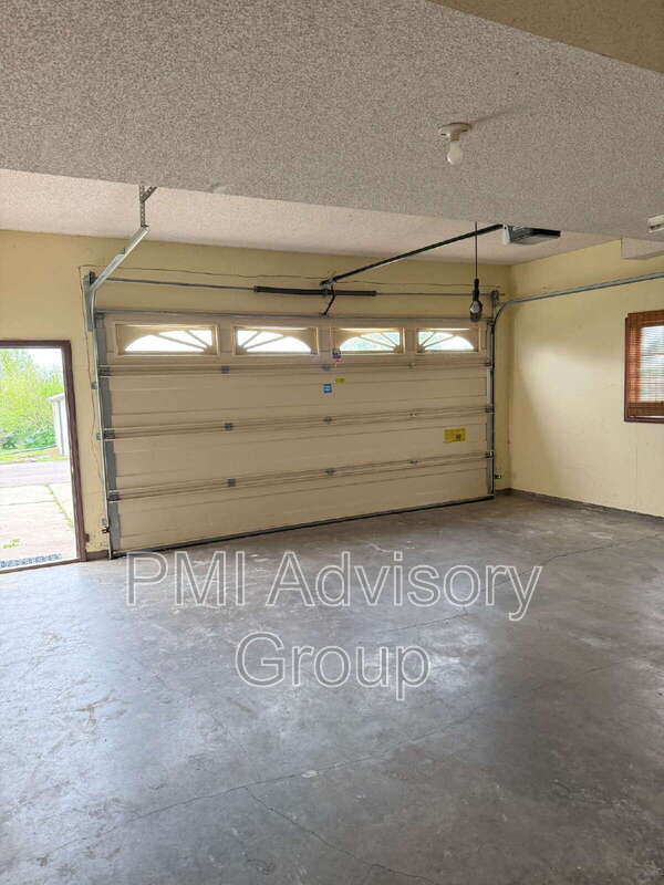 Building Photo - 2525 NW 78th St