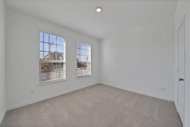 Building Photo - 1505 Adams Dr