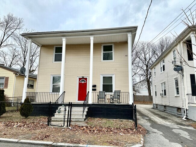 Building Photo - 48 Berkshire St
