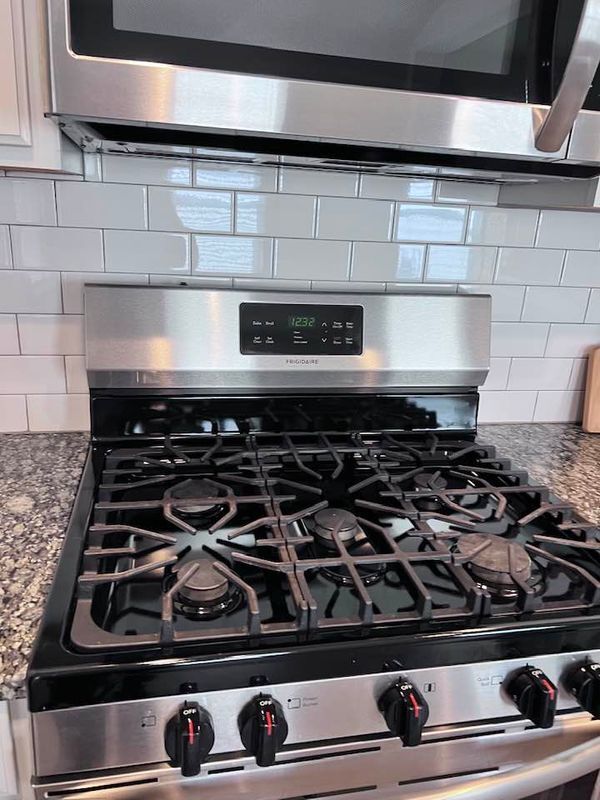 Building Photo - 448 Mallow Dr