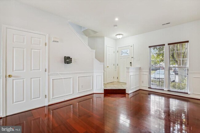 Building Photo - 8360 Hunter Murphy Cir