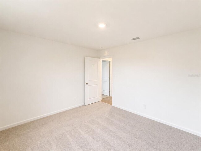 Building Photo - 431 ARTEMIS St