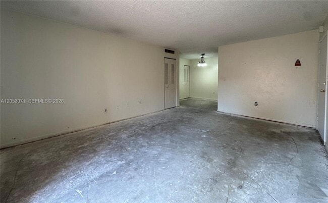 Building Photo - 7208 Fairway Dr