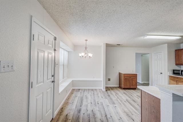 Building Photo - 7133 Amber Dr