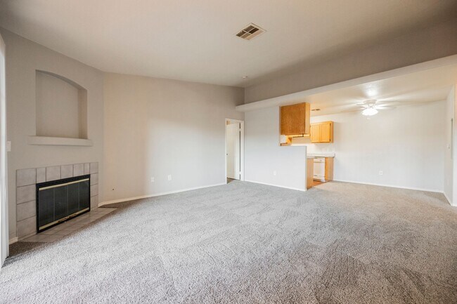 Building Photo - Like-New 2BR/2BA Condo in Gated Manzanita Community – Vaulted Ceilings & Fireplace!