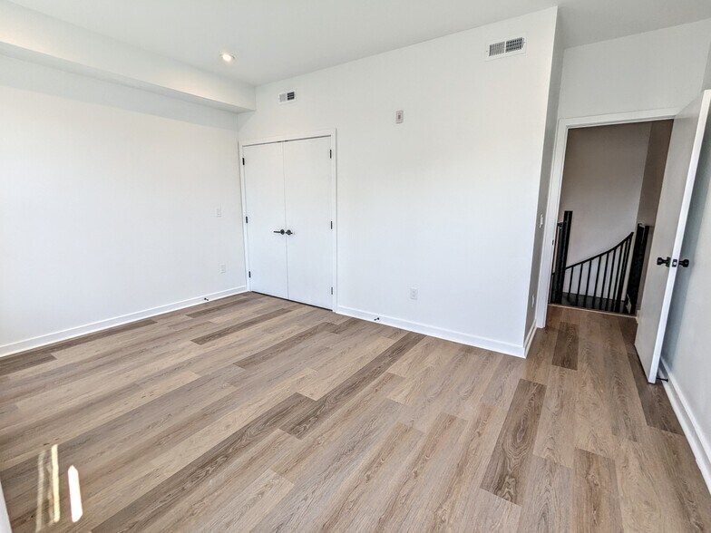 Building Photo - 1503 N Stillman St